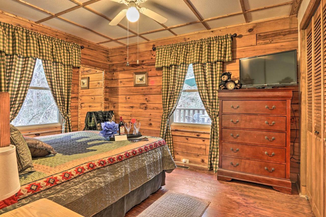 Smoky Mountain Cozy Cove Cabin Deck And Fire Pit! Cosby Exterior photo