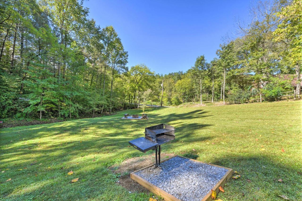 Smoky Mountain Cozy Cove Cabin Deck And Fire Pit! Cosby Exterior photo