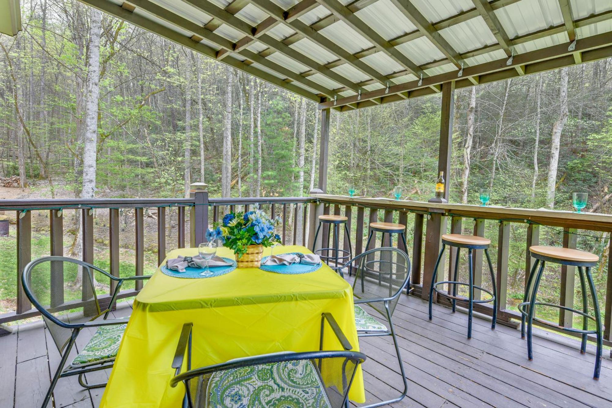 Smoky Mountain Cozy Cove Cabin Deck And Fire Pit! Cosby Exterior photo
