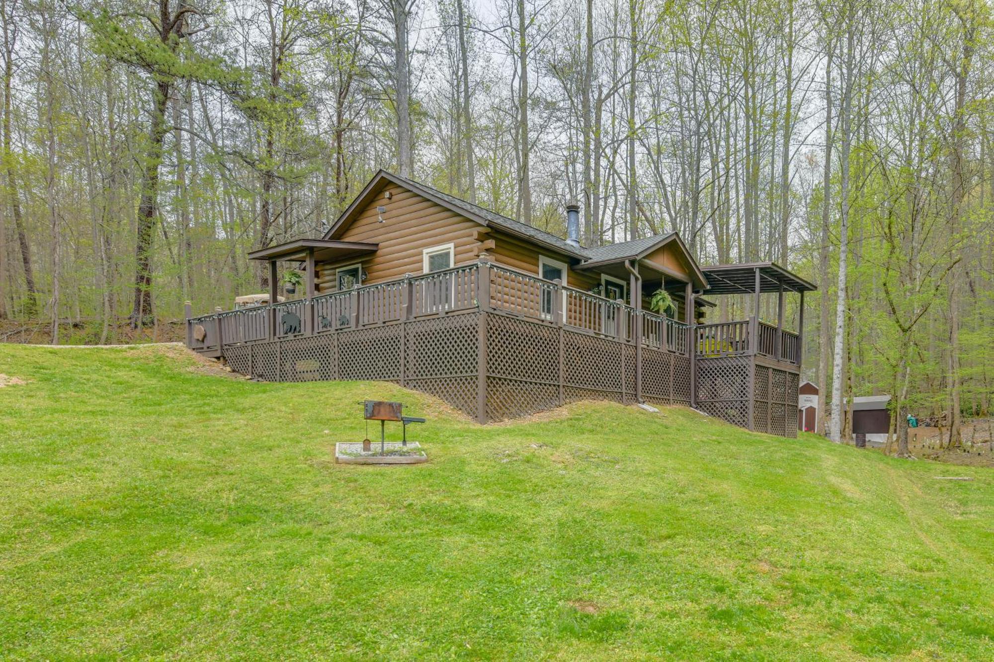 Smoky Mountain Cozy Cove Cabin Deck And Fire Pit! Cosby Exterior photo